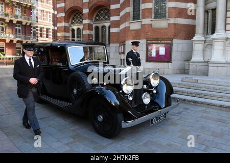 Londra, Regno Unito. 23 novembre 2021. Requiem per Sir David Amess MP tenuto presso la Cattedrale di Westminster. Credit: JOHNNY ARMSTEAD/Alamy Live News Foto Stock