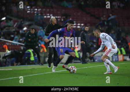 Barcellona, Spagna. 23rd Nov, 2021. champions League Soccer Match FC Barcellona vs Benfica allo stadio Camp Nou, Barcellona 23 novembre 2021 in immagini: Yusuf Demir 999/JGS/Cordon Press Credit: CORDON PRESS/Alamy Live News Foto Stock