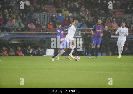 Barcellona, Spagna. 23 novembre 2021. Barcellona, Spagna, 22 novembre 2021: Durante la partita della UEFA Champions League tra Barcellona e Benfica allo stadio Camp nou di Barcellona, Spagna. Rafa Huerta/SPP Credit: SPP Sport Press Photo. /Alamy Live News Foto Stock