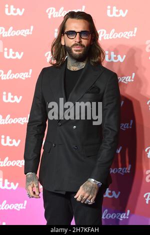 Londra, Regno Unito. 23 novembre 2021. Pete Wicks arriva all'ITV Palooza che si tiene presso il Royal Festival Hall, Southbank Centre, Londra. Data foto: Martedì 23 novembre 2021. Il credito fotografico dovrebbe essere: Matt Crossick/Empics/Alamy Live News Foto Stock