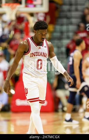 BLOOMINGTON, STATI UNITI D'AMERICA - 2021/11/23: Indiana Hoosiers Guardia Xavier Johnson (0) gioca contro Jackson state durante una partita di pallacanestro NCAA il 23 novembre 2021 a Bloomington, Ind. IU batte Jackson state 70-35 Foto Stock