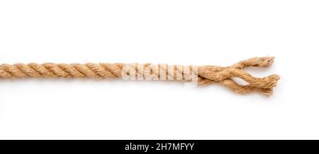 Corda jute con estremità disheveled isolato su bianco, vista dall'alto Foto Stock