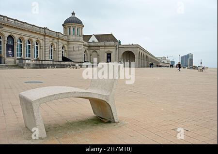 Passeggiata del Re Boudewijn a Ostenda in una nuvolosa giornata di novembre Foto Stock