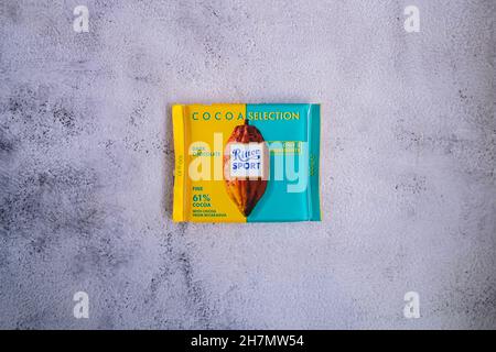 Kiev Ucraina - Ottobre 2021 SELEZIONE DI CACAO gusto. Dark Natural Chocolate Ritter Sport bar cioccolato tedesco, gusti diversi. Cioccolato quadrato Foto Stock