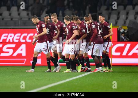 Torino, Italia. 22 novembre 2021. Gleison Bremer (3) di Torino segna per 2-0 nella Serie Una partita tra Torino e Udinese allo Stadio Olimpico di Torino. (Photo credit: Gonzales Photo - Tommaso Fimiano). Foto Stock