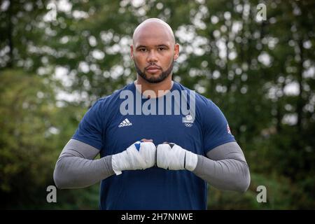 02/10/20, Inghilterra. Frazer Clarke, medaglia olimpica di bronzo super pesante a Burton su Trent nel Regno Unito. Foto di Sam Mellish. Foto Stock