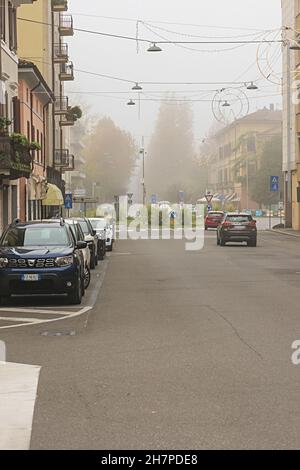 cremona la fontana in piazza luigi cadorna Foto Stock