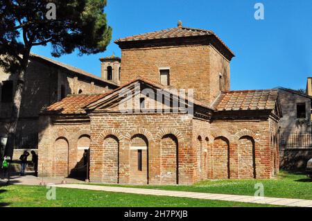 Ravenna - Emilia Romagna - Italia - Mausoleo di Galla Placidia, chiesa paleocristiana del V secolo d.C. Foto Stock