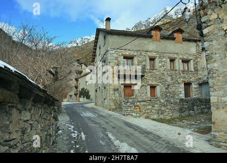 Centro storico della regione di Erill la Vall alta Ribagorza in provincia di Lèrida, Catalogna, Spagna Foto Stock
