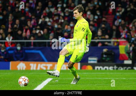 Madrid, Spagna. 24 novembre 2021. Ciprian Tatarusanu di Milano durante la UEFA Champions League, partita di calcio di Gruppo B tra Atletico de Madrid e AC Milano il 24 novembre 2021 allo stadio Wanda Metropolitano di Madrid, Spagna - Foto: IRH/DPPI/LiveMedia Credit: Independent Photo Agency/Alamy Live News Foto Stock