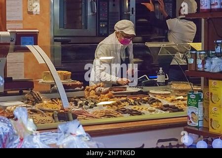 cremona festa del torrone negozio di dolci.jpg Foto Stock