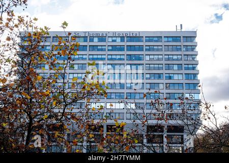 Waterloo London Inghilterra UK, novembre 21 2021, St Thomas’ Major London Teaching Hospital and Accident and Emergency Department Foto Stock