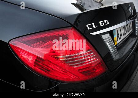 Kiev, Ucraina - 15 ottobre 2014: Mercedes-Benz CL 65 AMG V12 Biturbo Foto Stock