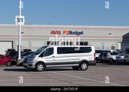 Dayton - Circa Novembre 2021: Avis e Budget Rent-a-Car location. Avis e Budget fanno parte del gruppo Avis Budget. Foto Stock