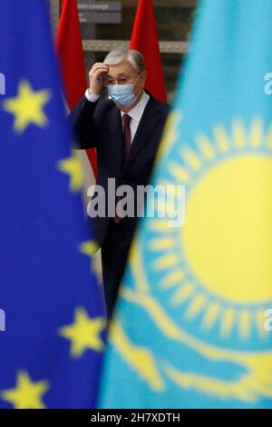 Bruxelles, Belgio. 25 Nov 2021. Presidente del Kazakhstan Kassym-Jomart Tokayev al Consiglio dell'UE di Bruxelles, Belgio, 25 novembre 2021. (Credit Image: © Valeria Mongelli/ZUMA Press Wire) Credit: ZUMA Press, Inc./Alamy Live News Foto Stock