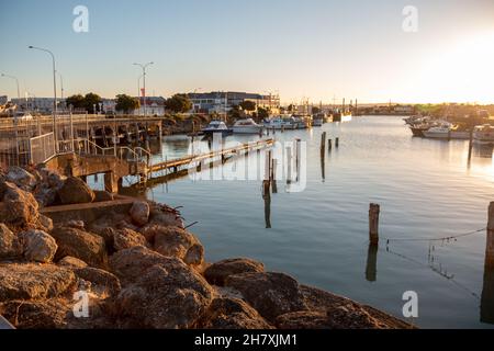 La sera tardi presso il porto turistico presso la banchina doganale di Ahuriri, Hawkes Bay, Nuova Zelanda Foto Stock