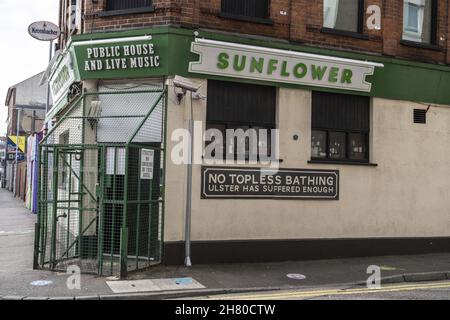 BELFAST, REGNO UNITO - Ott 16, 2021: Una vista del Sunflower Public House nel centro di Belfast. Foto Stock