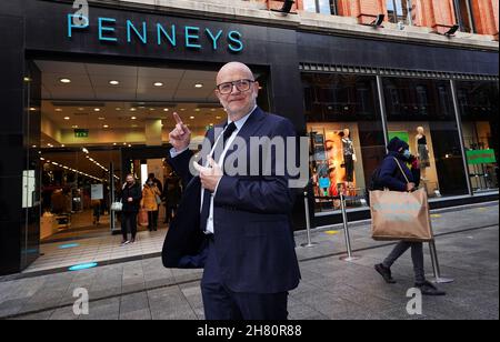 CEO di Primark Paul Marchant presso il negozio di punta Penneys di Mary Street, Dublino, come Primark ha annunciato investimenti significativi nel mercato irlandese con la creazione di centinaia di nuovi ruoli. Data foto: Venerdì 26 novembre 2021. Foto Stock