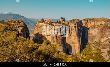 Il meraviglioso monastero della Santissima Trinità a Meteora, in Grecia Foto Stock