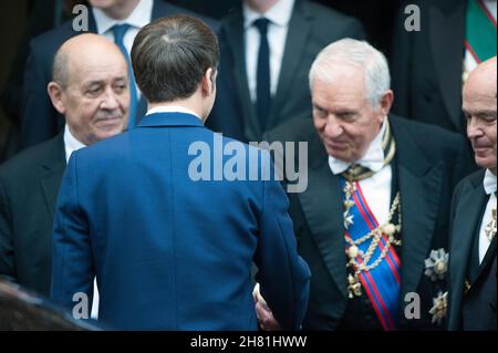 Vaticano. 26 novembre 2021. Italia, Roma, Vaticano, 2021/11/26. Il Presidente francese Emmanuel Macron, lascia il Vaticano dopo un incontro con Papa Francesco . Foto di Alessia Giuliani/ Stampa Cattolica Foto LIMITATA ALL'USO EDITORIALE - NO MARKETING - NO CAMPAGNE PUBBLICITARIE. Credit: Independent Photo Agency/Alamy Live News Foto Stock