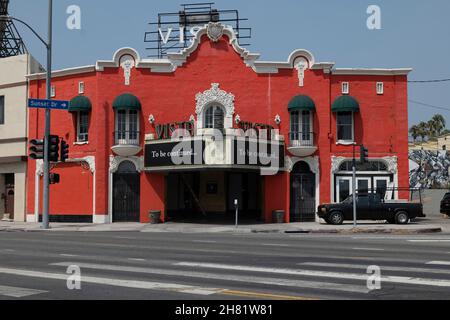 Los Angeles, CA USA - 23 agosto 2021: Lo storico Vista Theatre DI LOS ANGELES ha ancora chiuso 18 mesi dopo l'entrata in vigore dei blocchi del coronavirus Foto Stock