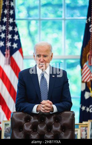 WASHINGTON DC, USA - 24 agosto 2021 - il presidente degli Stati Uniti Joe Biden incontra il personale per rivedere le osservazioni che egli presenterà sulla situazione in Afghanistan, Tu Foto Stock