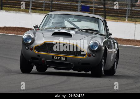 Les Goble, Aston Martin DB4, Royal Automobile Club Historic Tourist Trophy, Pre-1963 GT, il Tourist Trophy essendo il trofeo più lungo stabilito in Th Foto Stock