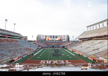 Texas, Stati Uniti. 26 novembre 2021. 26 novembre 2021: Texas Longhorns Darrell K. Royal Texas Memorial Stadium a Austin, Texas. Mario Cantu/CSM Credit: CAL Sport Media/Alamy Live News Foto Stock