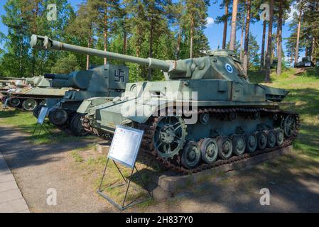 PAROLA, FINLANDIA - 17 GIUGNO 2017: Medio serbatoio tedesco PzKpfw IV Ausf.J il serbatoio più massiccio della seconda guerra mondiale nel museo dei carri armati Foto Stock
