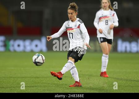 Braunschweig, Germania. 26 novembre 2021. Primo: 26.11.2021, Fuvuball, WM qualifica donne, donne 2021/2022, Germania - Tv* rkei, Turchia 8: 0 Felicitas Rauch, SINGLE ACTION/dpa/Alamy Live News Foto Stock