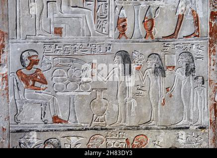 Antica stele egiziana di Kia, 1454-1410 a.C., XVIII dinastia, regno di Amenhotep II, Abydos. Kunsthistorisches Muesum Vienna AS 83. Calcare dipinto, H Foto Stock