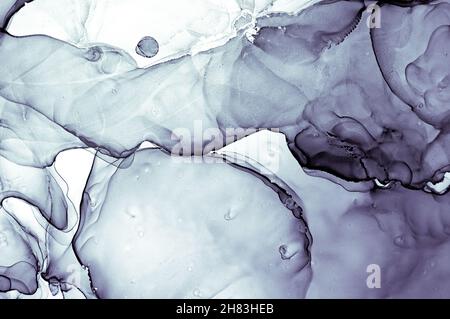 Onde di vernice liquida viola. Acrilico grigio di lusso Foto Stock