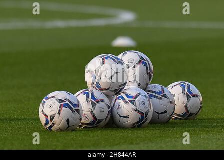 Swansea, Regno Unito. 27 novembre 2021. EFL Sky Bet Championship Puma EFL match ball 2021/22 Season. In Swansea, Regno Unito il 11/27/2021. (Foto di Mike Jones/News Images/Sipa USA) Credit: Sipa USA/Alamy Live News Foto Stock