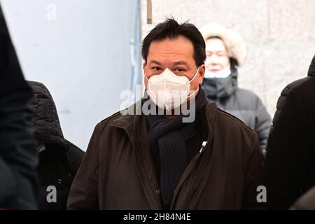 Asian e amici rally, No a New Cold War - Stop Racism - Stop Asian Hate, Chinatown London il 27 novembre 2021. Foto Stock