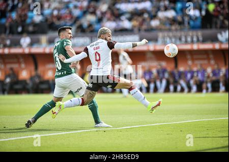 Montevideo, Uruguay. 27 novembre 2021. Durante un incontro tra Palmeiras (BRA) e Flamengo (BRA), valido per la finale della Copa Libertadores 2021, che si tiene presso la Estádio Centenário, situata nella città di Montevideo, in Uruguay, questo sabato pomeriggio (27). Credit: Nayra Halm/FotoArena/Alamy Live News Foto Stock