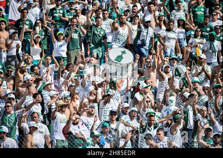 Montevideo, Uruguay. 27 novembre 2021. Durante un incontro tra Palmeiras (BRA) e Flamengo (BRA), valido per la finale della Copa Libertadores 2021, che si tiene presso la Estádio Centenário, situata nella città di Montevideo, in Uruguay, questo sabato pomeriggio (27). Credit: Nayra Halm/FotoArena/Alamy Live News Foto Stock