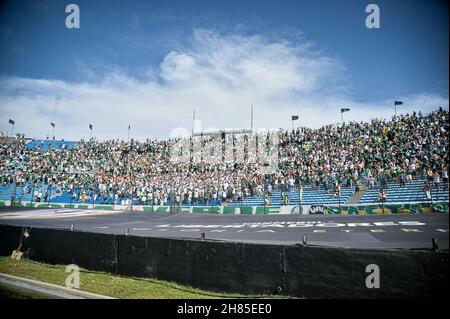 Montevideo, Uruguay. 27 novembre 2021. Durante un incontro tra Palmeiras (BRA) e Flamengo (BRA), valido per la finale della Copa Libertadores 2021, che si tiene presso la Estádio Centenário, situata nella città di Montevideo, in Uruguay, questo sabato pomeriggio (27). Credit: Nayra Halm/FotoArena/Alamy Live News Foto Stock