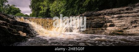 Cascata nello Yorkshire Regno Unito Foto Stock