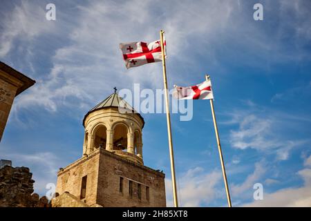 Muro di fortificazione di Svetitskhoveli complesso ortodossa in Mtskheta, Georgia. Patrimonio mondiale dell UNESCO Foto Stock