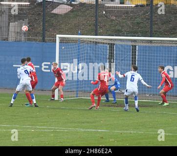 KSC U19 A-Junioren Bundesliga gegen SC Freiburg, lega giovanile Karlsruhe Wildpark Karlsruher SC 26. Novembre 2021 Foto Stock