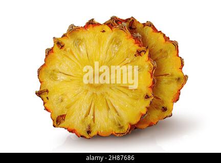 Due fette di ananas isolate su sfondo bianco Foto Stock