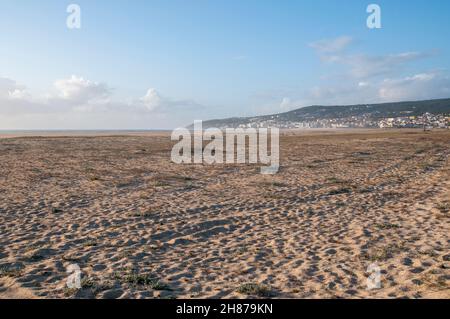 Il Sandy Oceano Atlantico spiaggia di Figueira da Foz, Portogallo Foto Stock