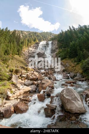 La cascata Grawa nella valle dello Stubai in Tirolo, Austria Foto Stock