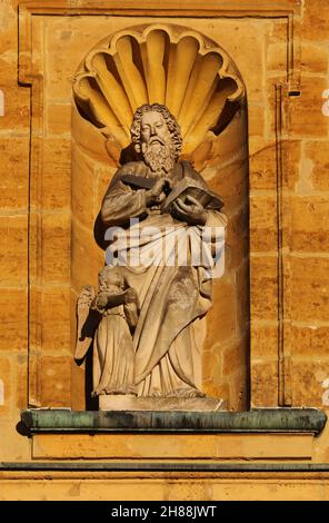 Amberg, Wallfahrtskirche, Barockkirche, Amberg, ;Maria Hilf, Kirche, Bergkirche, Fassade mit Heiligen Figuren in der Oberpfalz, Bayern! Foto Stock