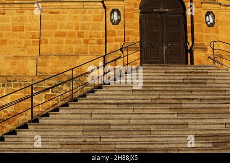 Wallfahrtskirche, Barockkirche, Amberg, ;Maria Hilf, Kirche, Bergkirche, mit Tür und Treppe in der Oberpfalz, Baviera! Foto Stock