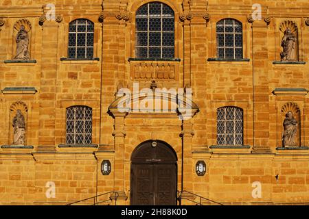 Amberg, Wallfahrtskirche, Barockkirche, Amberg, ;Maria Hilf, Kirche, Bergkirche, Fassade mit Heiligen Figuren in der Oberpfalz, Bayern! Foto Stock