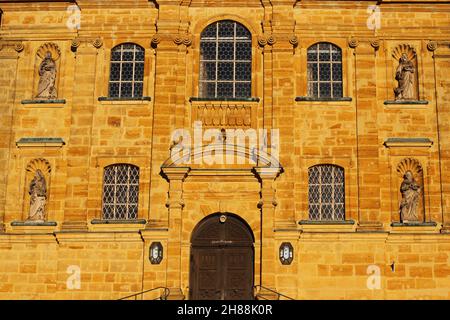 Amberg, Wallfahrtskirche, Barockkirche, Amberg, ;Maria Hilf, Kirche, Bergkirche, Fassade mit Heiligen Figuren in der Oberpfalz, Bayern! Foto Stock