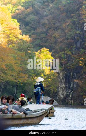 Geibikei Gorge coperto in bellissimi colori autunnali, Prefettura di Iwate, Giappone Foto Stock