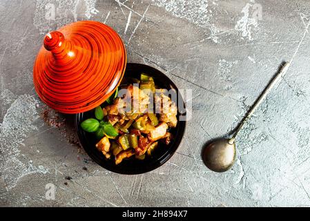 stufato di carne con verdure in tajin Foto Stock