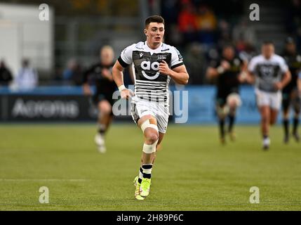 Barnet, Regno Unito. 28 novembre 2021. Premiership Rugby. Saracens uomo V Vendita squali. Stadio StoneX. Barnet. Raffi Quirke (sale Sharks). Credit: Sport in immagini/Alamy Live News Foto Stock